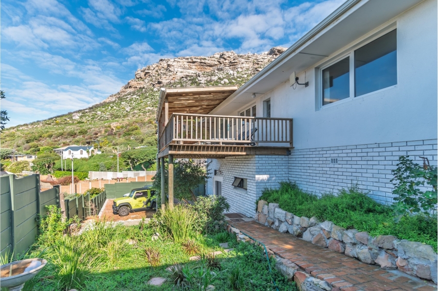 2 Bedroom Property for Sale in Kalk Bay Western Cape